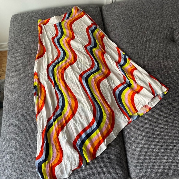 House of Holland Colorful Wave Pattern MIDI Skirt - Picture 4 of 13